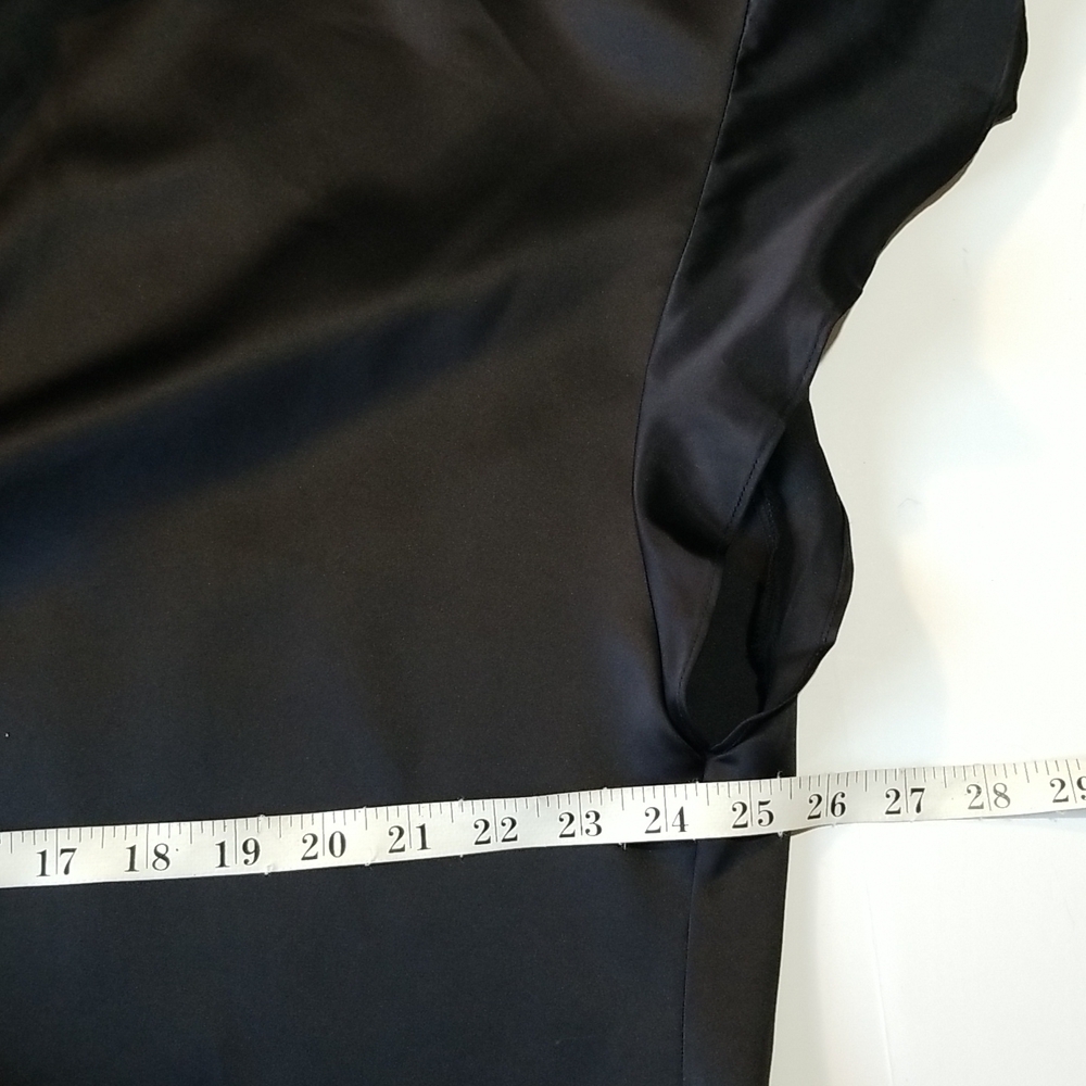 Victoria Secret Satin Robe - Picture 8 of 17